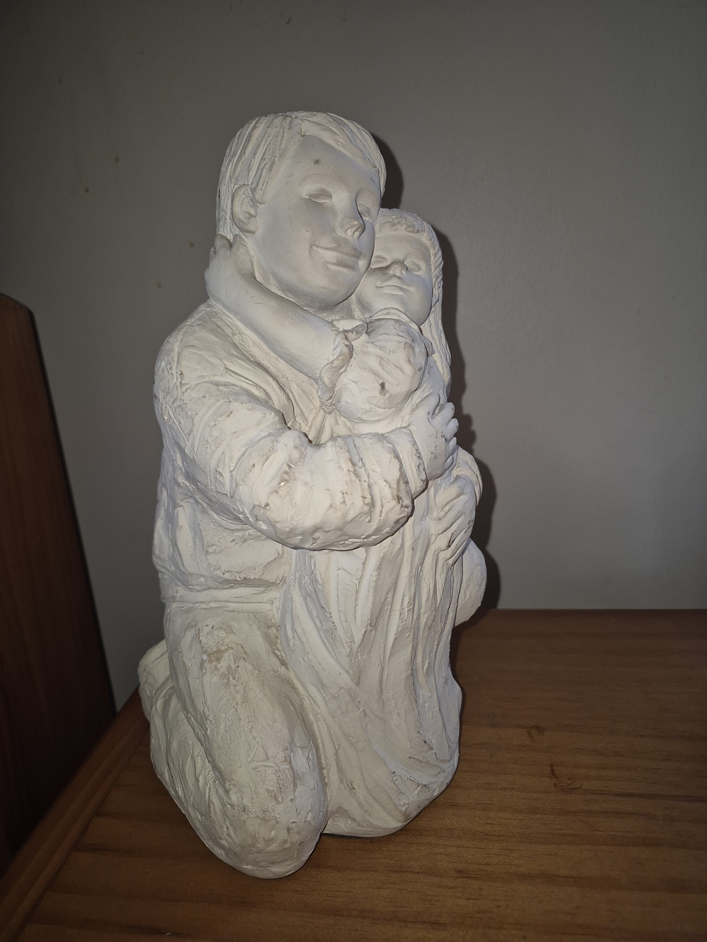 Daddy's Little Girl Father and Child Embrace Sculpture - Austin Sculptures